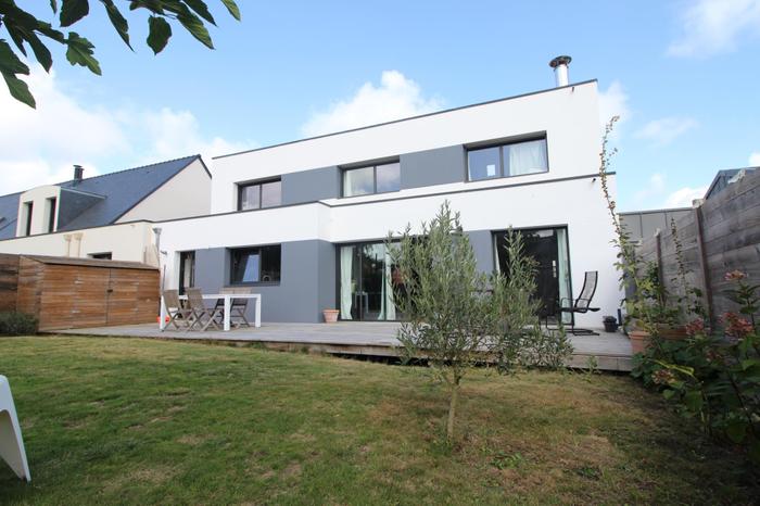 maison-contemporaine-6-pièces-4-chambre-1-bureau-vannes-à-vendre-à-acheter-université-bretagne-sud-tohannic-limoges-route-de-nantes